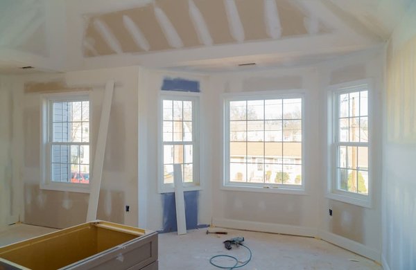 Quelles questions poser à un constructeur avant de commencer une maison sur mesure?